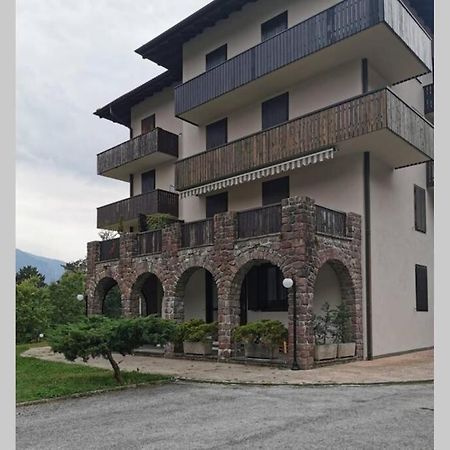 Appartamento Residence Castel Carlotta Levico Terme Dış mekan fotoğraf